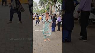 🙏 nimratkaur visits gurudwara on occasion of gurunanakjayanti shorts [upl. by Lasyrc]