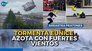 TORMENTA EUNICE destruye casas y tumba peatones [upl. by Habas]