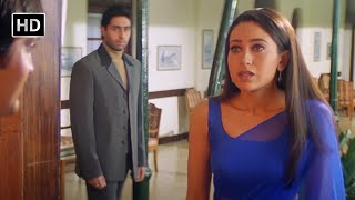 एक साल से है यहाँ पे सर  Karishma Kapoor Akshay Kumar Abhishek bachchan  Movie Scene HD [upl. by Rihaz]