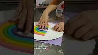 cómo hacer un arcoiris de fondant para pastel 🌈 Decoración de pasteles cakes delicious shorts [upl. by Nosiaj]