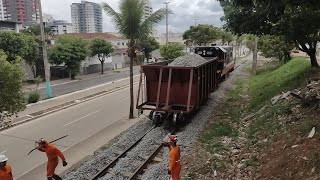 Obras do Trem Rio Minas em Três Rios  RJ efetuando descarregamento de Lastro ao Longo da Via Férrea [upl. by Assin]