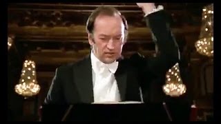 Mozart Symphony  31 in D major PARIS  Harnoncourt  Vienna Philharmonic [upl. by Erdnad458]