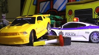 RC Police Chase VS FORD MUSTANG Toy Cars CRASH ACTION [upl. by Ailito917]