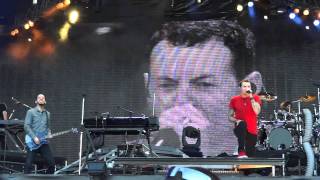 Linkin Park  Crawling Live at Moscow 23062011 [upl. by Xyla]