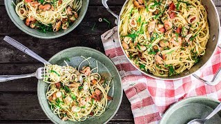 Spaghetti frutti di mare – leckeres Rezept fürs Wochenende [upl. by Livvie]