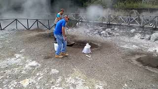 Descobre o Cozido das Furnas São Miguel Açores açores furnas adventure tourism [upl. by Gavrah]