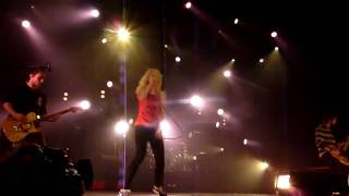 Paramore  Intro amp Ignorance HD London Wembley Arena 18122009 [upl. by Carilla]