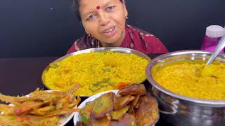 BIGBITES EATING VEGETABLE KHICHDI WITH FISH FRY AND POTATO FRY ।। [upl. by Faria186]