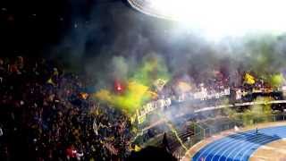 Hellas Verona  Empoli 00 18513 Fumogeni in curva sud Hellas [upl. by Nedda]