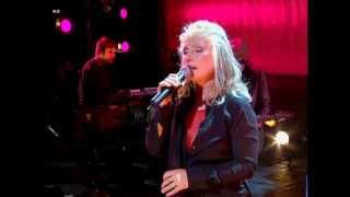 Blondie  Heart of Glass 1999 quotNYCquot Live Video HQ [upl. by Adlesirhc]