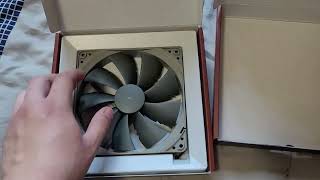 Instalación de ventiladores Noctua NFP14s Redux [upl. by Amikay618]