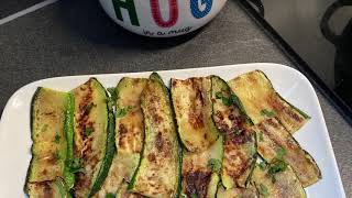 Courgettes grillées à la poêle rapide pour accompagner vos viandes recette [upl. by Enilram]