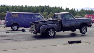 87 Dodge Ram Van B250 360cid vs 79 Dodge D150 Stepside 440cid 14 mile drag race [upl. by Klein]