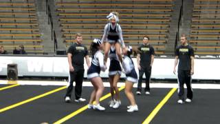 cheerleading stunt routine [upl. by Elinore]