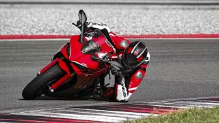 10 Sport Bikes That Are Actually Comfortable [upl. by Nodnelg37]