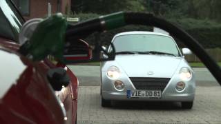 Daihatsu Copen vs Audi R8 Spyder  Tanken [upl. by Boy986]