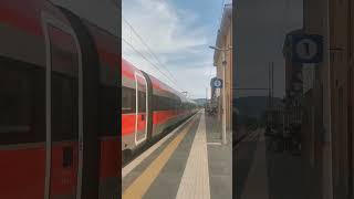 Frecciarossa 88 68 Reggio Calabria CentraleRoma Termini in transito a Paestum [upl. by Aindrea422]