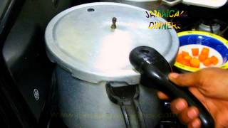 HOW TO USE PRESSURE COOKER [upl. by Anitel]