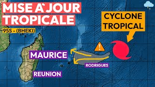 Menace cyclonique pour lîle Maurice et la Réunion [upl. by Lyckman437]