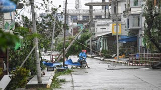 Le puissant cyclone Mocha frappe le Bangladesh et la Birmanie • FRANCE 24 [upl. by Eglanteen]