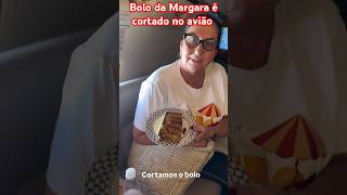 Bolo da Margara é cortado no avião shorts virginiafonseca [upl. by Ainnos]