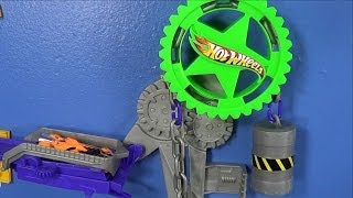 Power Pulley Hot Wheels Wall Tracks Track Set Addition [upl. by Leunammi554]