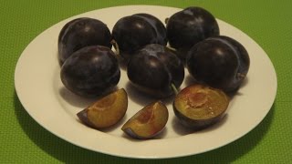 Italian Prune Plum How to Eat Prune Plum [upl. by Yelats]