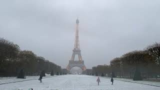 Live na NEVE EM PARIS [upl. by Kinimod666]