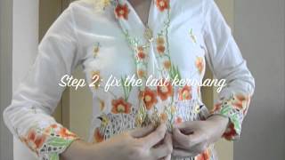 How to wear Peranakan Kerosang Brooch [upl. by Limak]