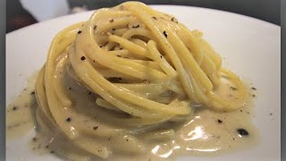 CACIO E PEPE CON LA CREMINA Spaghetti cacio e pepe ricetta cacio pepe [upl. by Teragram]