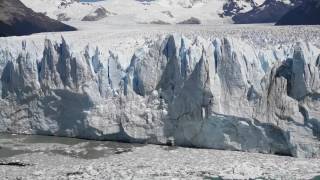 Impresionante desprendimiento del glaciar Perito Moreno [upl. by Merkley]