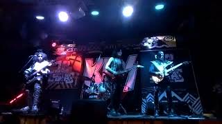 Dark Light tributo a KISS Chile en vivo 12 Lunas La Serena [upl. by Netsriik182]