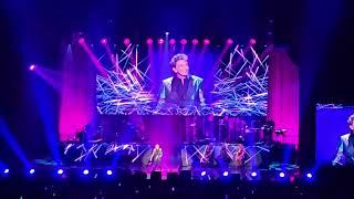 Looks Like We Made It Live Barry Manilow Omaha 73024 [upl. by Ikoek]