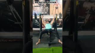 incline bench pressinclinechestpress gymworkout chestexercises motivation viralvideo [upl. by Castillo]