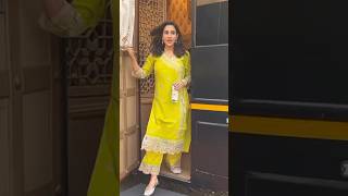 Sara Ali Khan cooks food in mountains shorts [upl. by Meagher]