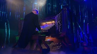 Epic Halloween Organ Solo  Toccata in D Minor  Richard Elliott [upl. by Hoebart]