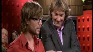 Giel Beelen promoot De Speeldoos in DWDD [upl. by Salmon]