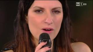 Laura Pausini  Uguale a Lei  Live Vocal Range [upl. by Nulubez]