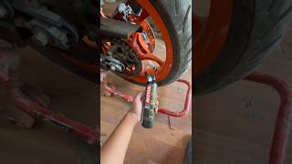 Motul p3 tyre repair sealent motul tyrerepair tyresealent [upl. by Ingrid970]