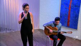 Mayra Andrade canta quotA Min Kre U Txeuquot [upl. by Yeruoc]