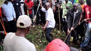 KHALWALE CRIES WHILE KLLING HIS BULL AFTER IT KLLED ITS CARETAKER IN KAKAMEGA [upl. by Pangaro720]