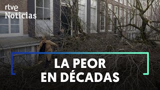 La TORMENTA EUNICE paraliza REINO UNIDO y pone el país en ALERTA ROJA  RTVE Noticias [upl. by Horodko]