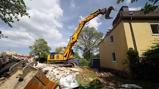 Abbruch von Mehrfamilienhäusern in Hattingen quotActioncutquot [upl. by Hollinger]