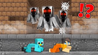 How MILO and CHIP ESCAPE from a PRISON with GHOSTS in MINECRAFT  Jailbreak CHALLENGE [upl. by Aihtenak]