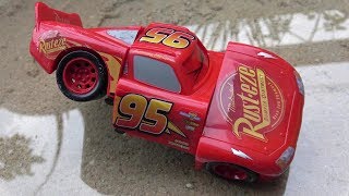 Disney Cars 3 Toys Lightning McQueen Tayo the Little Bus toy play [upl. by Alekat]