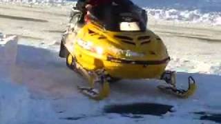 1998 skidoo MXZ 440 [upl. by Bannerman468]