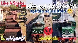 Pakistan Railway Agracve Mod of Big Brother and Small Brother arrived at WazirabadJN Like a 🐍 Snake [upl. by Juline]