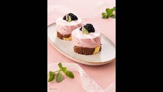 Rezeptvideo zur BrombeerSauerrahmschnitte [upl. by Aliam758]