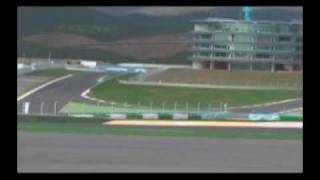 Fernando Alonso se enfrenta a sus rivales en Portimao  Car and Driver Formula1 [upl. by Aretahs]