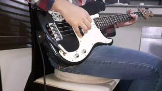 Clubz quotPalmerasquot  Bass Cover [upl. by Nahs]